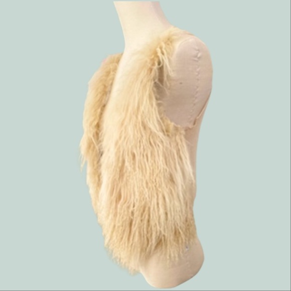 Fur Vest - Picture 2 of 4